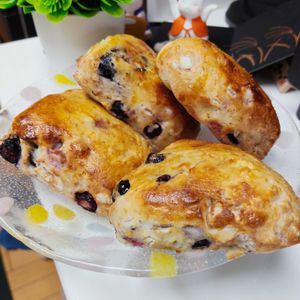 もんぶらん°・*:.。.☆の作ってみた!投稿(【ノンフライヤーで作る】米粉と豆腐のいちごスコーン)
