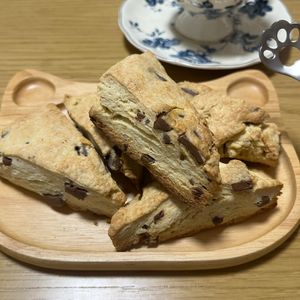 お腹空いたねこの作ってみた!投稿(【材料4つ！スタバ風♡お手軽チョコスコーン】HMで簡単)