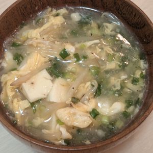 ともの作ってみた!投稿(【豆腐と卵のとろとろもやしスープ】簡単！すぐできる♡)