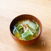 だしパックで簡単♪白菜ときのこの味噌汁