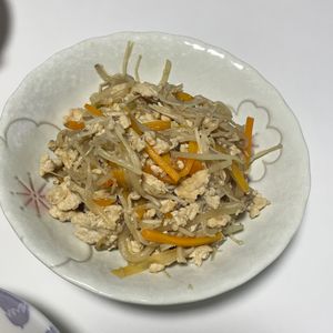 しんやの作ってみた!投稿(鶏ひき肉ともやしのオイスター炒め)