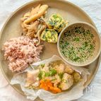 レンチンで完成！【鶏むね塩麹包み蒸し】