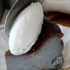 混ぜて焼くだけ【黒ごまバスクチーズケーキ】の工程6