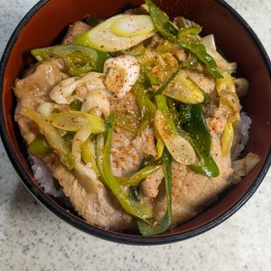 まろやかみりんの作ってみた!投稿(【絶品！豚丼】甘辛だれでご飯が止まらない！)