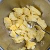 旨辛キムチのチーズポテサラ│レンジで簡単！混ぜるだけの工程2