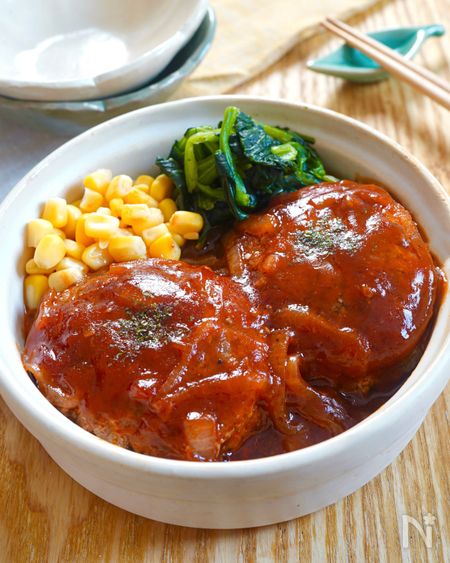 ふわふわ食感！レンジで煮込みハンバーグ