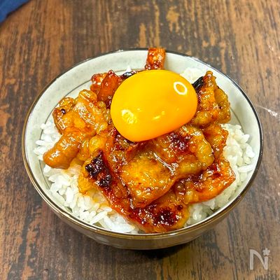 【濃厚でぷりぷり】照り焼きホルモン丼