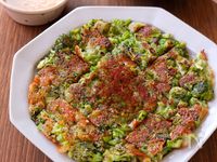 【ブロッコリーのチーズチヂミ】茎も一緒に！野菜のおつまみ♪