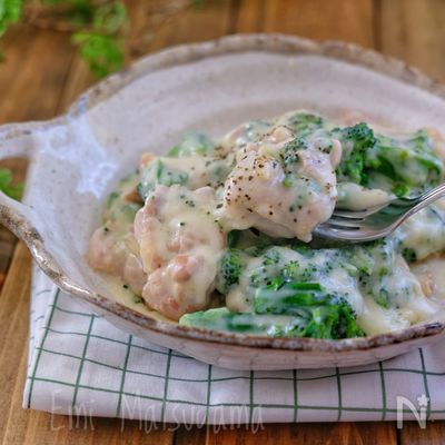 *ブロッコリーと鶏肉のチーズクリーム煮*