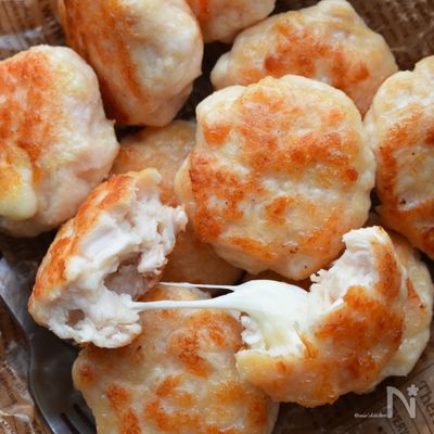 【胸様レシピ】伸びるチーズがたまらない♪チーズinナゲット♪