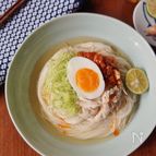 冷麺風ピリ辛月見そうめん