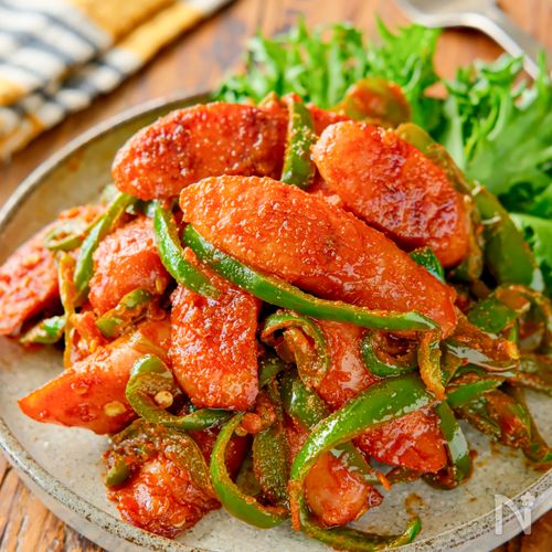 【ウインナーとピーマンのケチャップカレー炒め】簡単で大人気♪