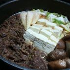 白菜が甘くてとろとろに！コストコのプルコギですき焼き