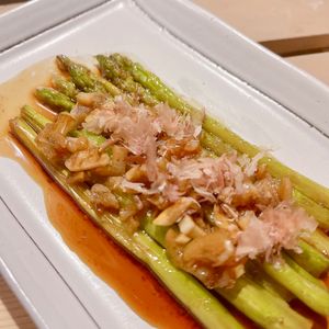 あーちゃん·͜· ♡の作ってみた!投稿(【アスパラのバター焼き】特製にんにくダレ/作り置きOK)