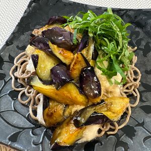 楽ラク手抜キッチン🐶🐾の作ってみた!投稿(もりもり食べたい！揚げナスととろろ蕎麦)