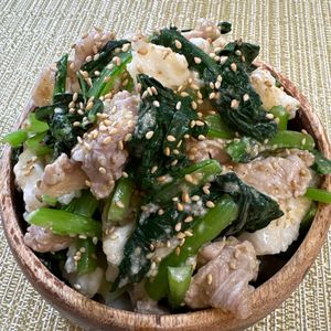 楽ラク手抜キッチン🐶🐾の作ってみた!投稿(バリ旨ダレが絡む《小松菜と山芋の冷しゃぶサラダ》)