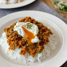 ルウ無しが美味しい!カフェ風ドライカレー