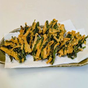 るるる♪の作ってみた!投稿(【ポン酢でさっぱり♪】ニラとえのきのサクサク揚げ☆節約にも)