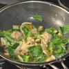 【豚肉と野菜の和風にんにく焼きビーフン】パパッと大満足！の工程3