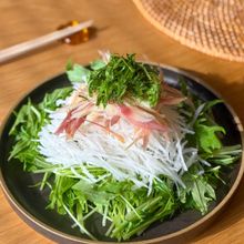 薬味が主役！水菜と大根サラダ