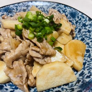 新米ちゃんの作ってみた!投稿(【豚こまと長芋のオイポン炒め】さっぱりご飯も進む味♪)