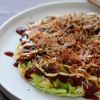 混ぜてチンするだけ!小腹が空いた時の【レンチンお好み焼き】
