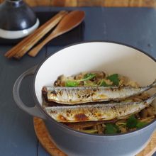 秋刀魚としめじの炊き込みごはん
