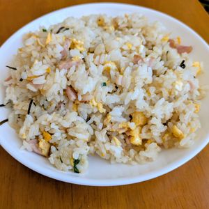 ゆきまる🐬🫧の作ってみた!投稿(【塩こんぶバター炒飯】ウインナーと卵で絶品炒飯!味付け簡単♪)