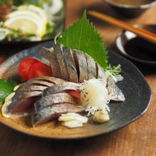 炙りしめ鯖 、 白ワイン入りの酢でしめるレシピ 作り方動画