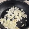 【ロコモコ丼】ひき肉と卵だけで絶品✨の工程2