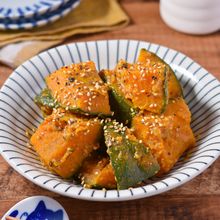 もう煮ません！レンジで簡単♪かぼちゃのバターめんつゆごま和え