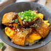 【ふわとろ卵とサバの蒲焼丼】ごはんとの相性抜群♩