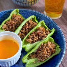 ビールが進む簡単おつまみ！ガパオ風そぼろ&冷やし生ピーマン