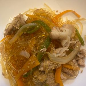 ミセス好きの二児の母の作ってみた!投稿(【給食チャプチェ】重ねてほったらかし♪子どもの胃袋掴んだ！)