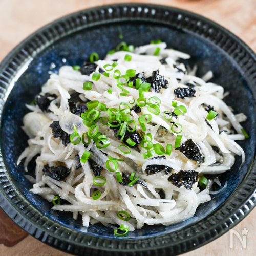 ちゃちゃっと完成！大根と長ネギのおつまみサラダ