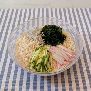 𝔂𝓾𝓶𝓲🍓の作ってみた!投稿(うどんスープでさっぱりと！冷やしたぬきそうめん)
