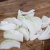 【簡単でおすすめ！】豚肉と新玉ねぎの甘味噌炒めの工程1