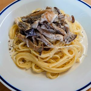 まゆのの作ってみた!投稿(旨味たっぷり！焼ききのこのクリームパスタ)