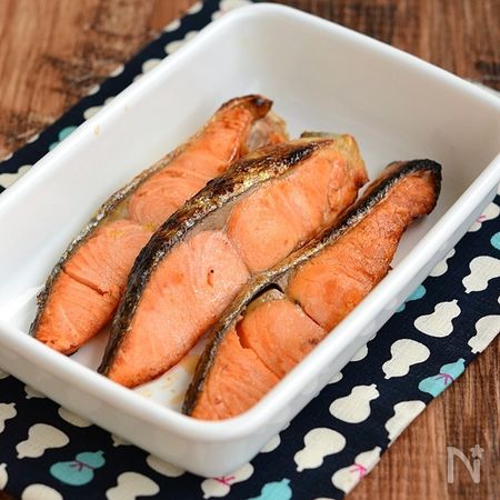 ふっくら鮭の塩焼き 作りおき By 鈴木美鈴 レシピサイト Nadia ナディア プロの料理家のおいしいレシピ