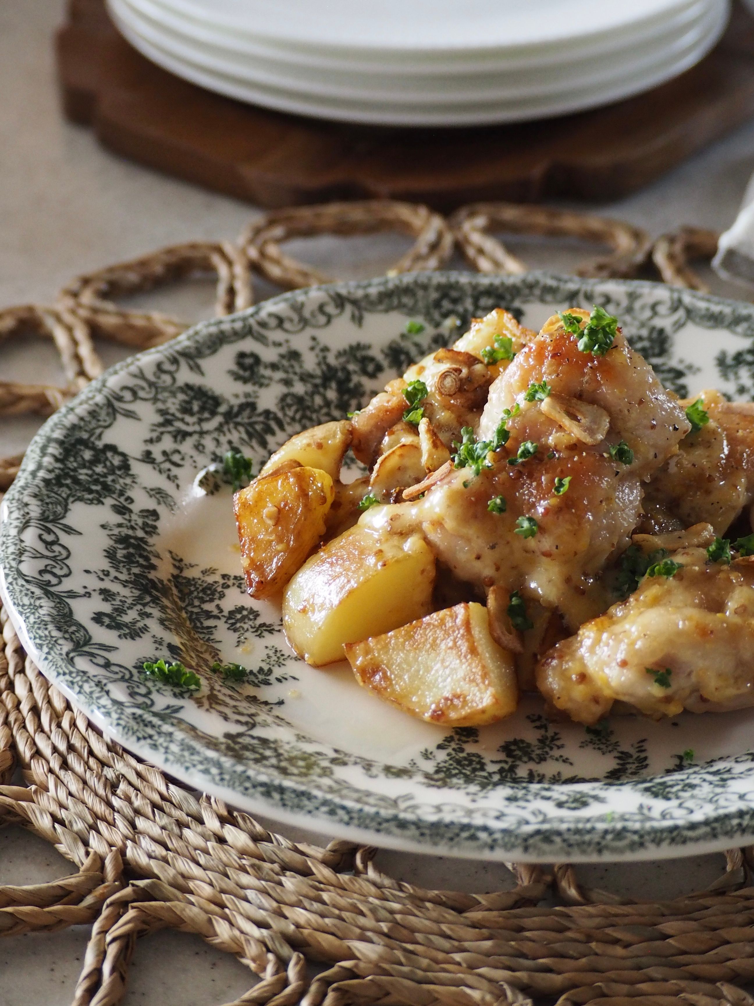 ガーリックジャーマンポテト】愛されハニマスソースが決め手