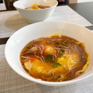 ぴよぴよの作ってみた!投稿(【甘酢あんのかにかま天津飯】ワンパンで作れる！節約中華♪)