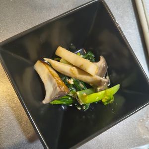 ミナの作ってみた!投稿(あと1品に☆『小松菜とエリンギのバター醤油炒め』)