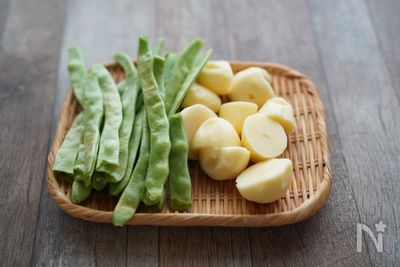 万人ウケ間違いなし ささげ 秋豆 とじゃがいものうま煮 By Mari 奥山 まり レシピサイト Nadia ナディア プロの料理家のおいしいレシピ