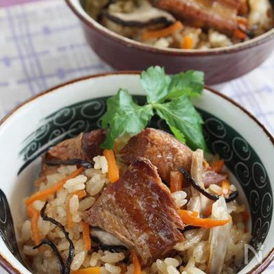 沖縄の炊き込みご飯ジューシー
