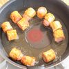 【パリパリ魚肉ソーセージ】材料3つ！余った餃子の皮でおつまみの工程3