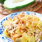 スーパーフード☆青パパイヤのチャンプルー　クセになる美味しさ