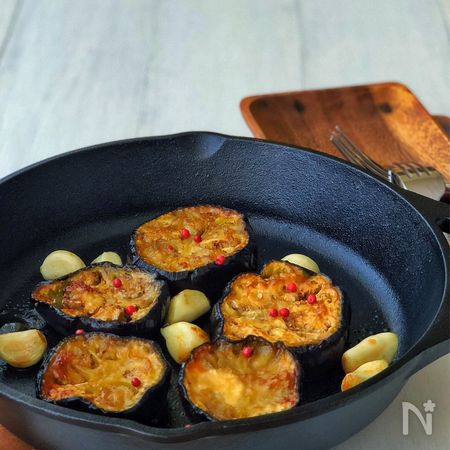 Lodgeスキレットで 米なすとにんにくマリネステーキ By 松山絵美 レシピサイト Nadia ナディア プロの料理家のおいしいレシピ