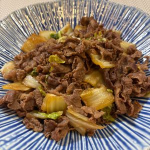 楽ラク手抜キッチン🐶🐾の作ってみた!投稿(【牛肉と白菜のすき焼き煮】調味料２つで絶品♡ご飯に合う！)