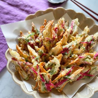 天ぷら粉を使って簡単にあと一品!
青紫蘇と紅生姜のちくわ天