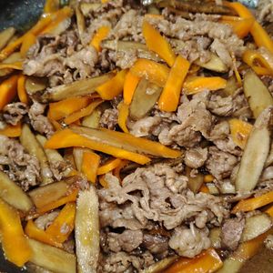 rantomoの作ってみた!投稿(【乱切り太めでOK】牛こま肉入りきんぴら)
